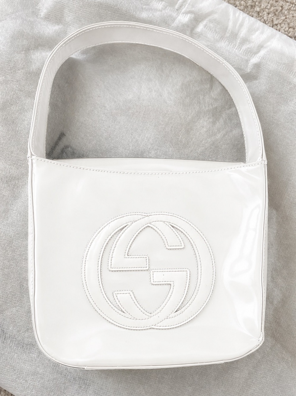 Gucci Soho Shoulder Bag White Patent Leather Shoulder Bag with Embossed Logo